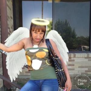 Meet your Posher, Toni